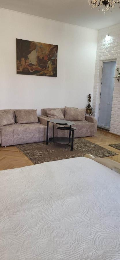 4 Chocolate Apartments In Old Тбілісі Екстер'єр фото