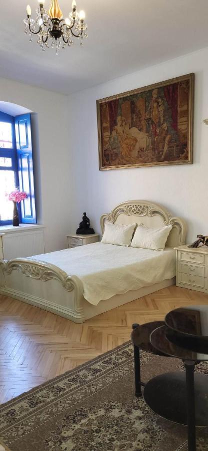 4 Chocolate Apartments In Old Тбілісі Екстер'єр фото